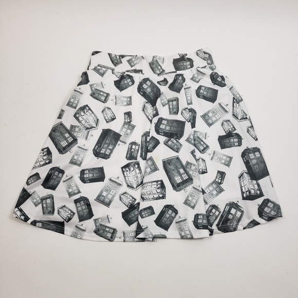 Doctor Who TARDIS Skirt - Picture 1 of 7